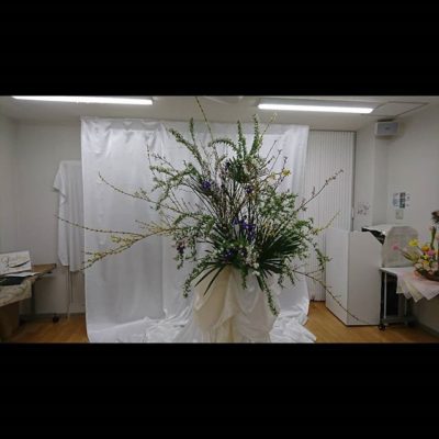 大阪　花塾　即興花パフォーマンス作品